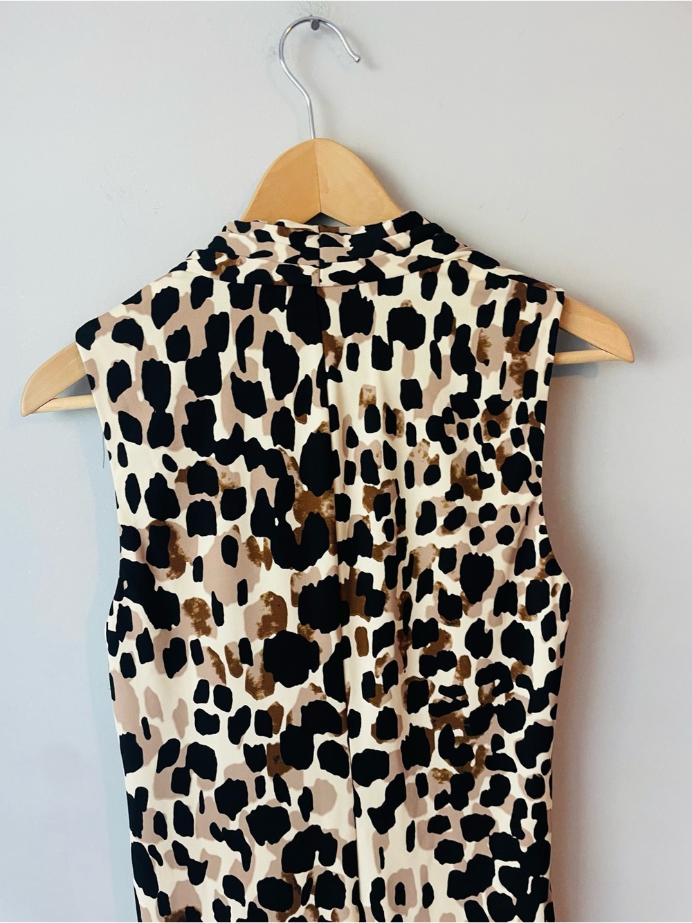 Donna Karan New York Sleeveless Leopard Print Dress - Picture 9 of 10